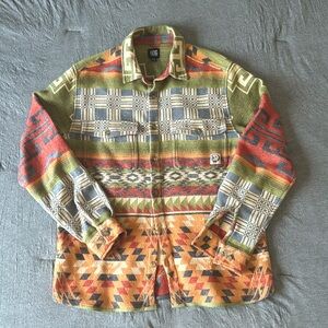 High-quality men’s tribal shirt. Heavy material. Urban outfitters. Runs big.